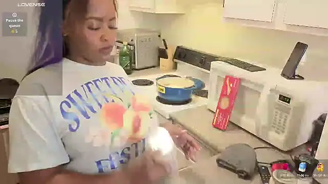 nyna_stax live sex cam