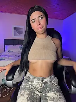 shalom_pink18 (F teen) - make me wet with my new toy