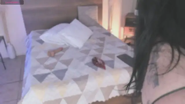 vampgirl1 (Ask my age) - Striptease