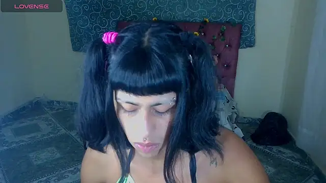 Mostrona_hairy live sex cam