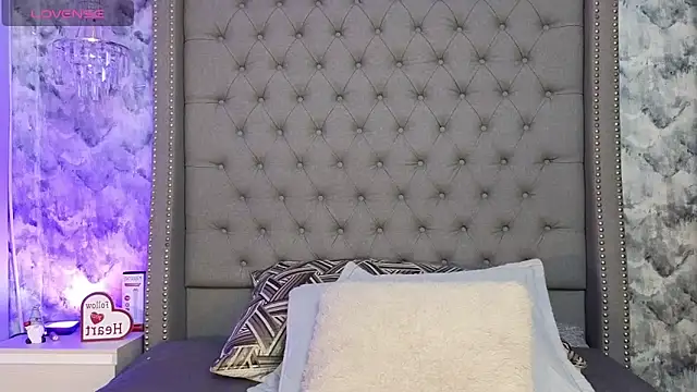 Shantal_Joness webcam