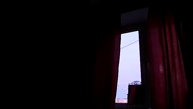 Julia_Bright webcam