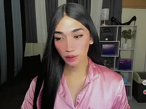 fyangfoxx - FyangFoxx's free webcam - UK Sex Cams