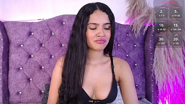 Violet_Collins1 webcam