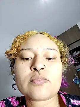 Ari_vibesX webcam
