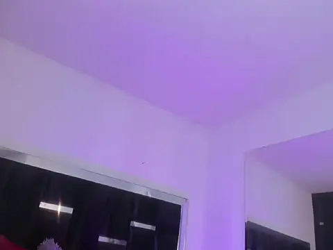 DANITENDER555 webcam