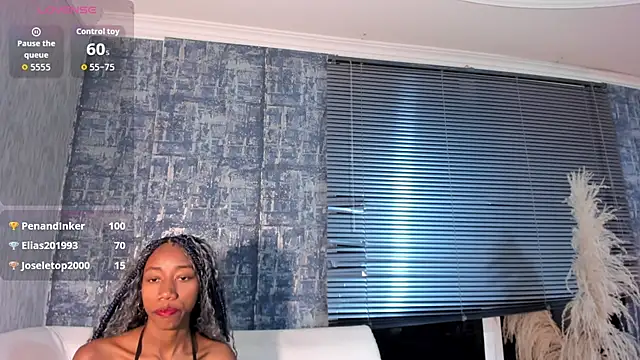 NathalyLeen live sex cam