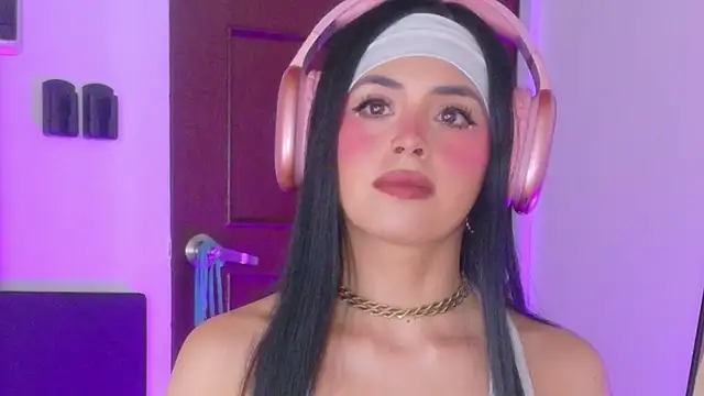 SaritaBratz webcam