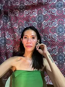 LoveRUBY143 webcam