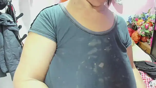 Mrs_mommy_ webcam