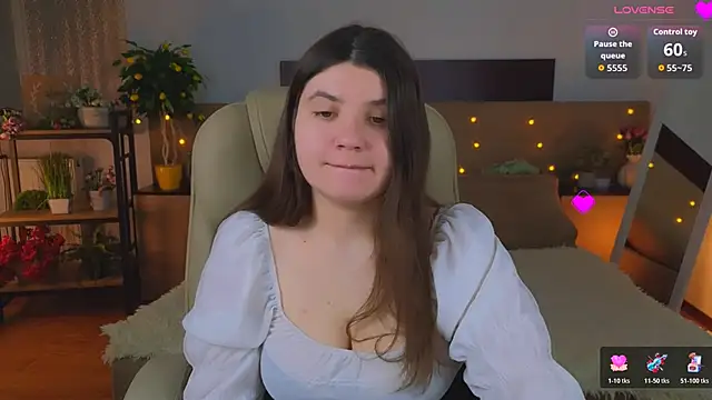 Viola__Shy webcam