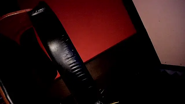 PervertedMissCloe webcam