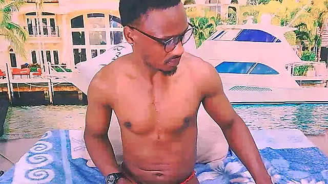 EbonyTiger69 webcam