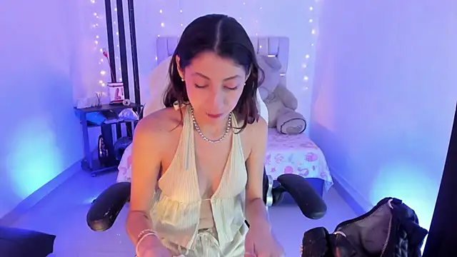 Gorgeous_Team webcam