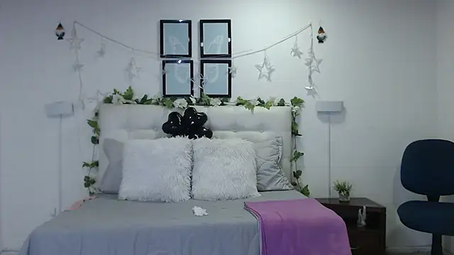 Megan_05_ webcam