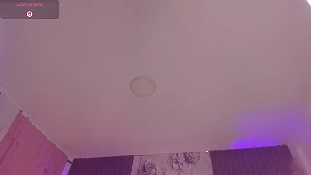 ShaniaDaniels webcam
