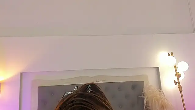 lea_walkerr webcam