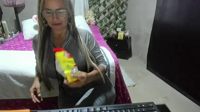 mature__bigboobs__ webcam