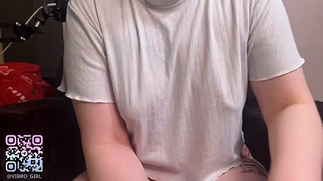 LoveIyBarbie webcam