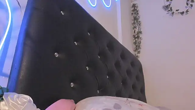 bonie_lov webcam