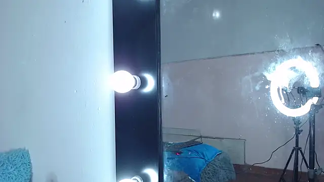 emiligrey_ webcam