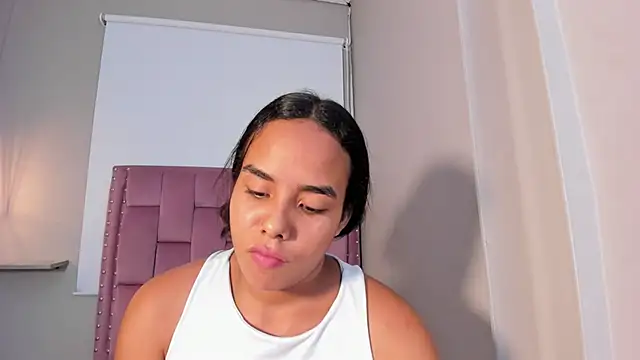 Roxy_Stonee webcam