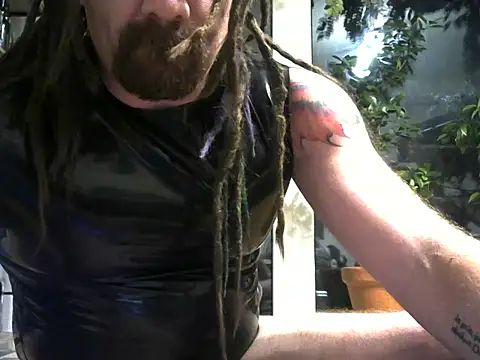 UleglyLatexDredy37 webcam