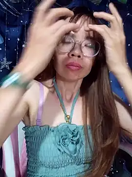 __Mai-love19__ webcam