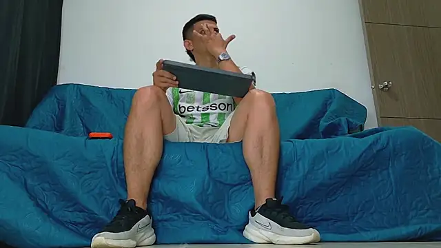 boss_of_cash webcam