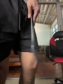 AlphaMasterXxx webcam