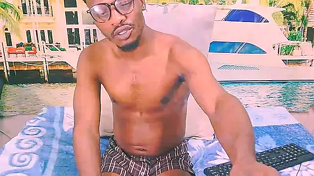 EbonyTiger69 webcam