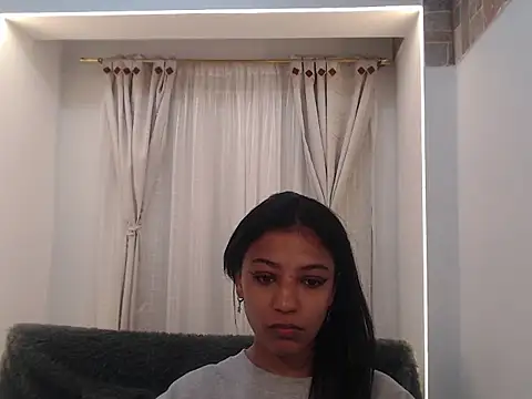 Scarleet_miaa webcam