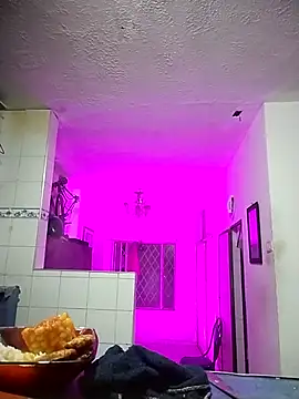 Carlhitahappines_Neos