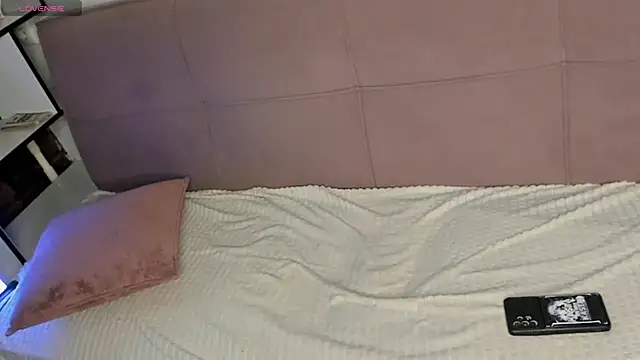 TwinkWhite webcam