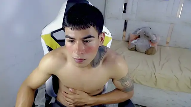 Nina_and_coby_ webcam