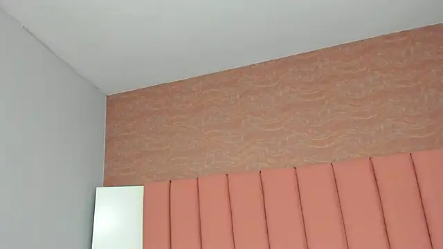 miajacksson - MiaJacksson's free webcam - UK Sex Cams