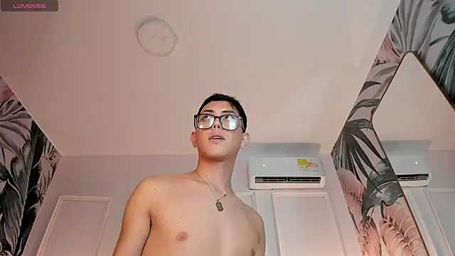 Iam_Caami_ webcam