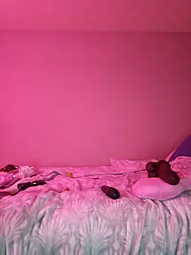 oliviaprettypussy webcam