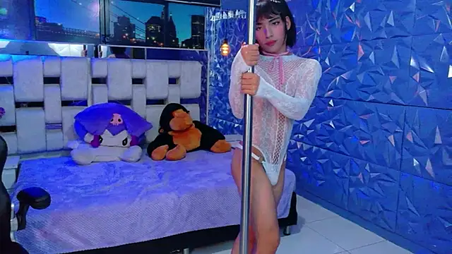 AlecciaNova Live Webcam on Stripchat