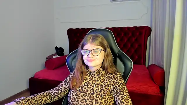 ChloeHalses webcam