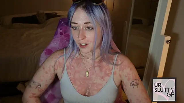 ursluttygf live sex cam