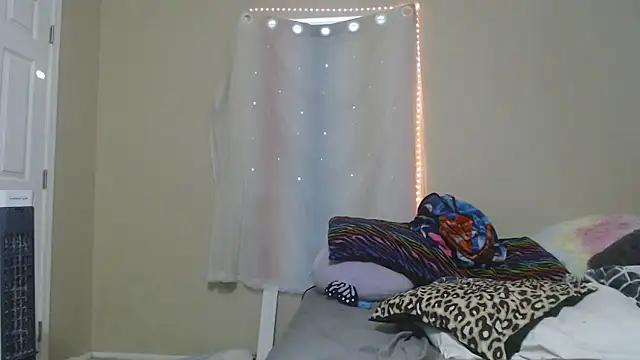 MamaB88 webcam