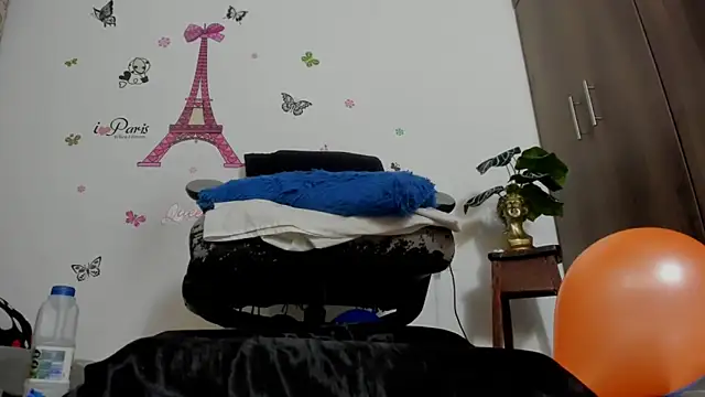 isa_loves_cum webcam