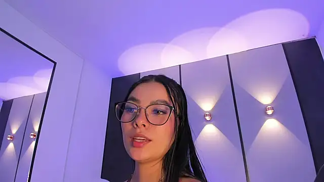 emily_tolson webcam