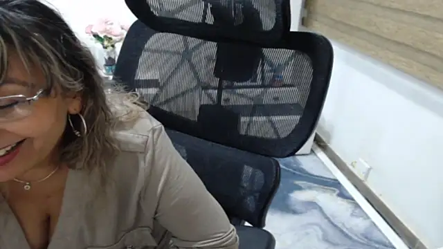 jesy_hot webcam