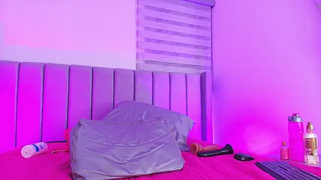 carol_juicyy webcam