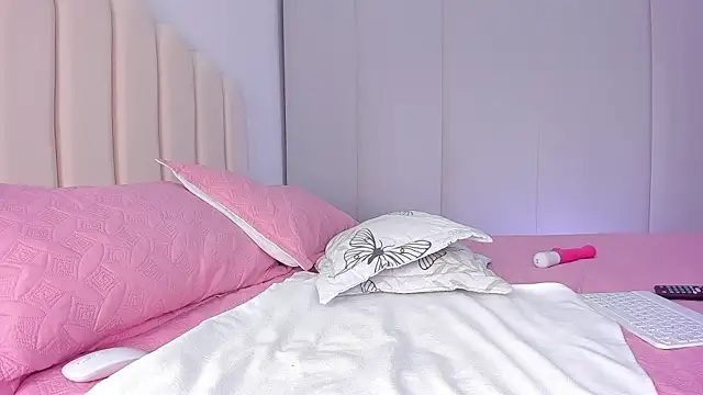 Amira-Zahra webcam