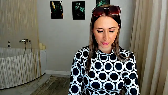 PassionGlow live sex cam