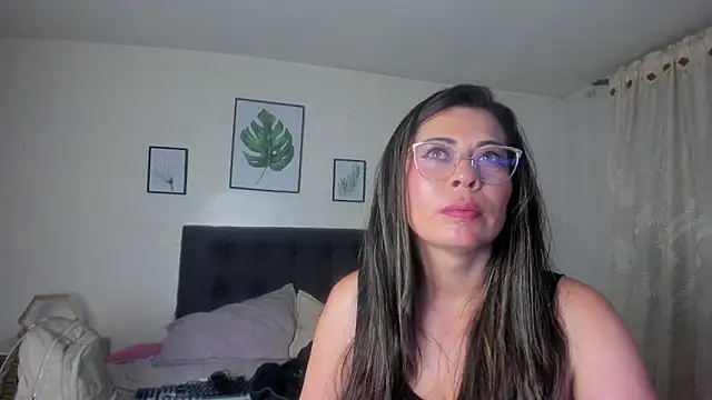 _lara1 webcam