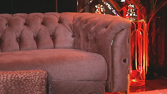  RavennaDArcy chat room